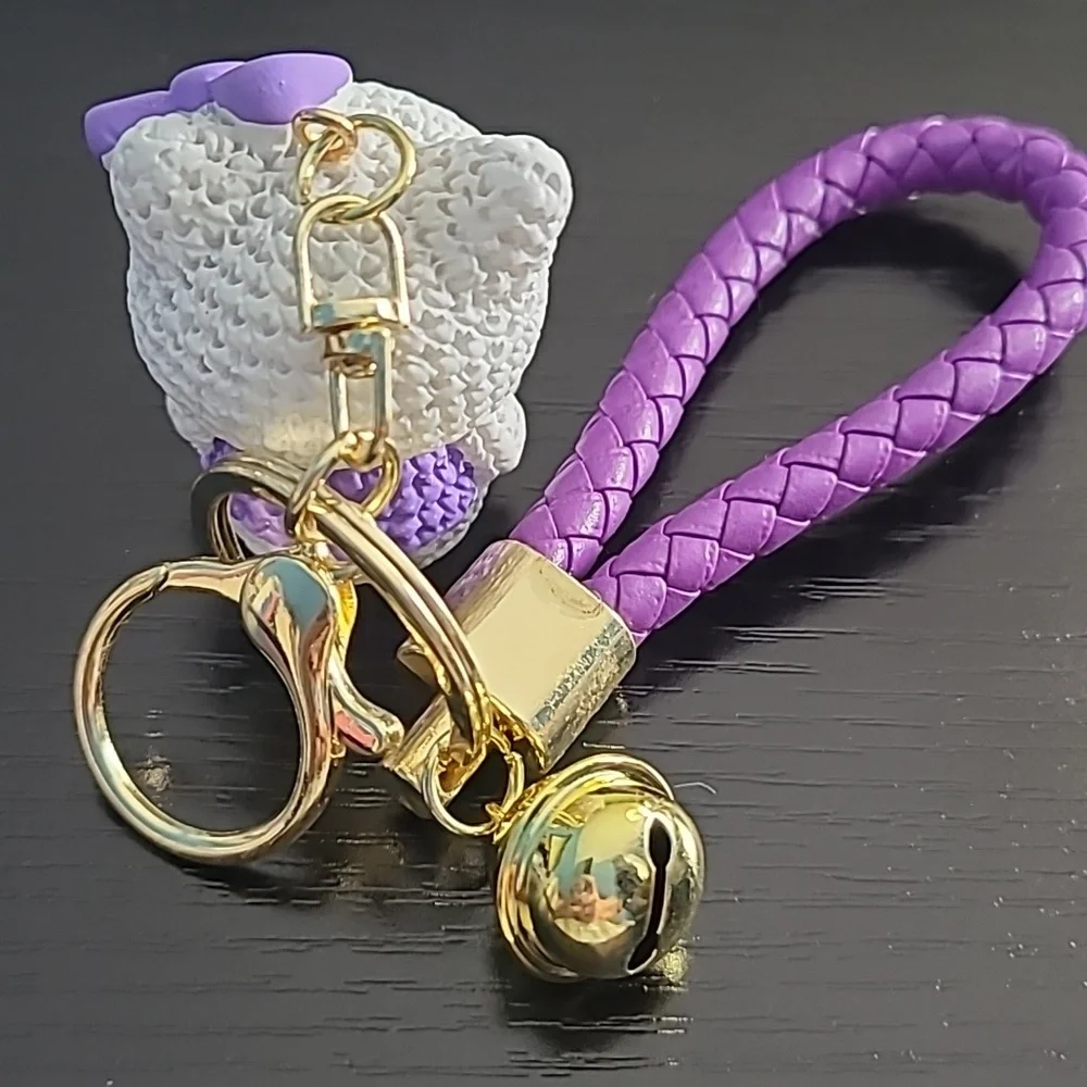 Hello Kitty Wristlet Keychain - Picture 4 of 4